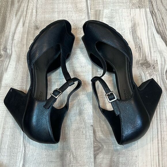 Kenneth Cole Bell peep toe t-strap black leather heels size 9.5 - Picture 2 of 9